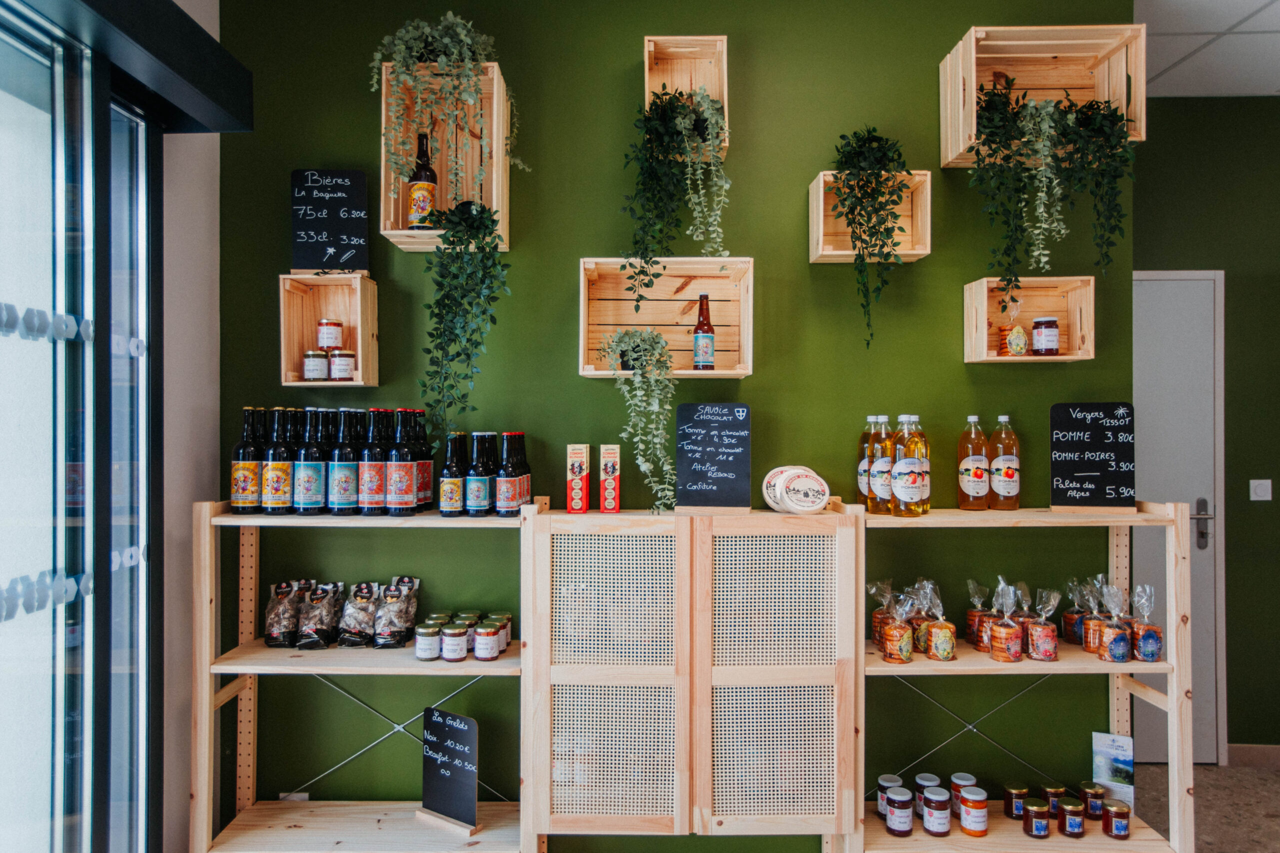 epicerie yelloh village lo velajo