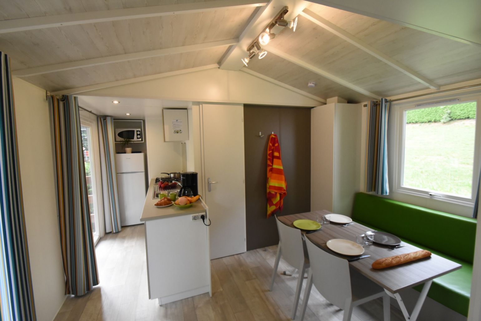 Cottage Riviera 5p 2ch ***