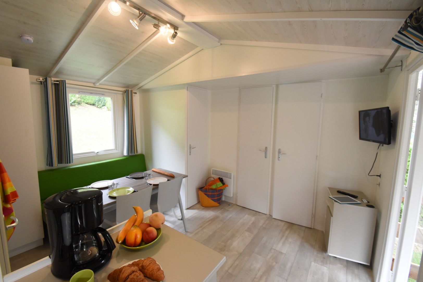 Cottage Riviera 5p 2ch ***